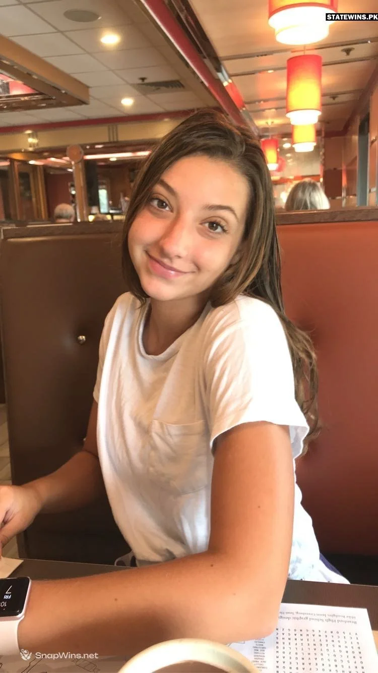 Another innocent college slut exposed image 3