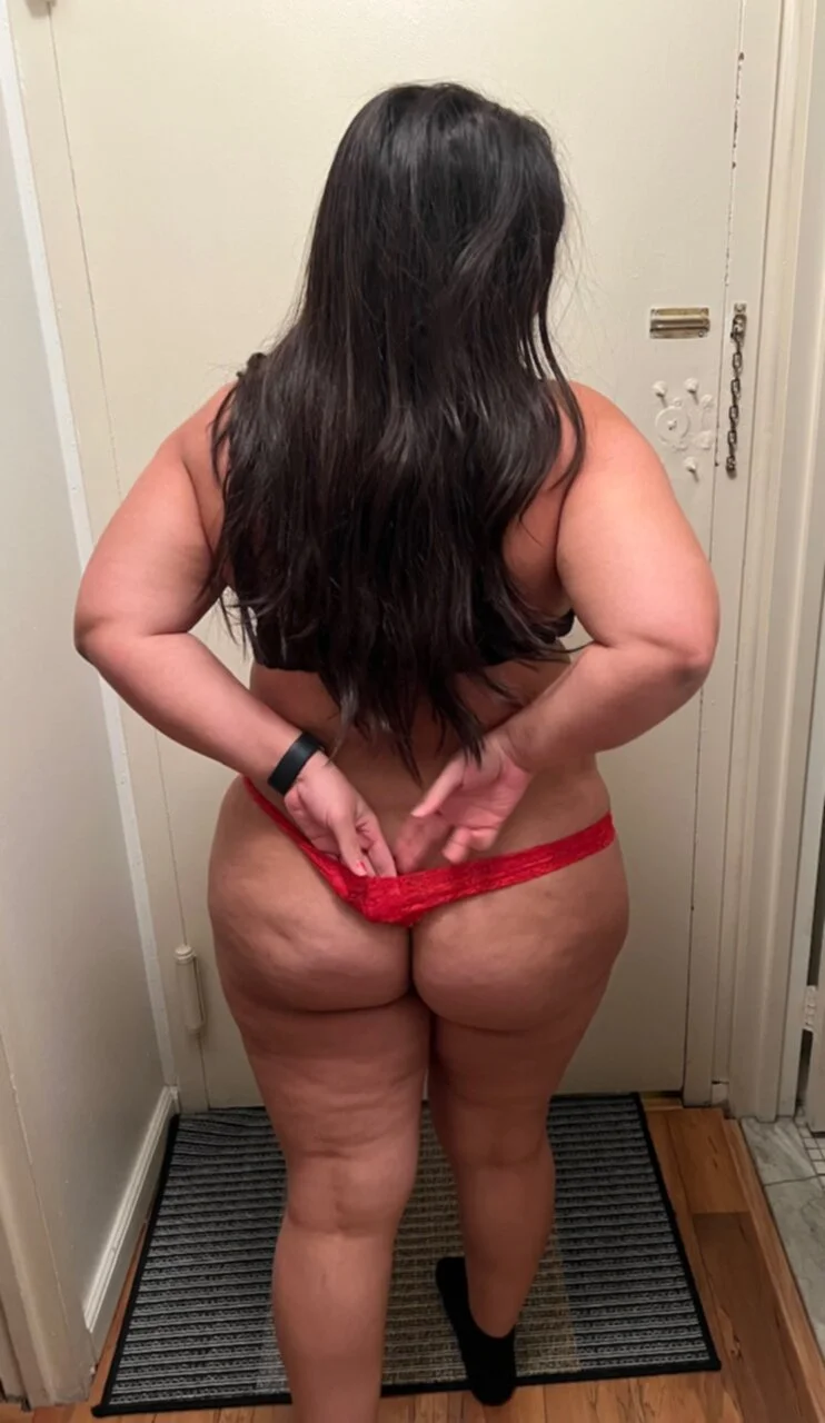 Fat Ass Bitch Nicole image 4