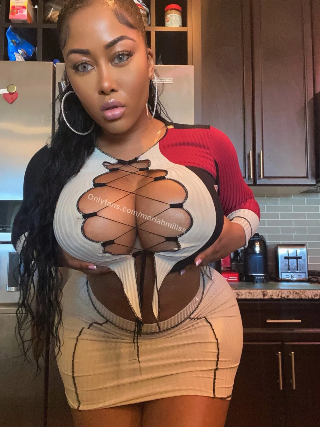 Thick and Sexy Ebony Redbone Latina IG Baddies image 40