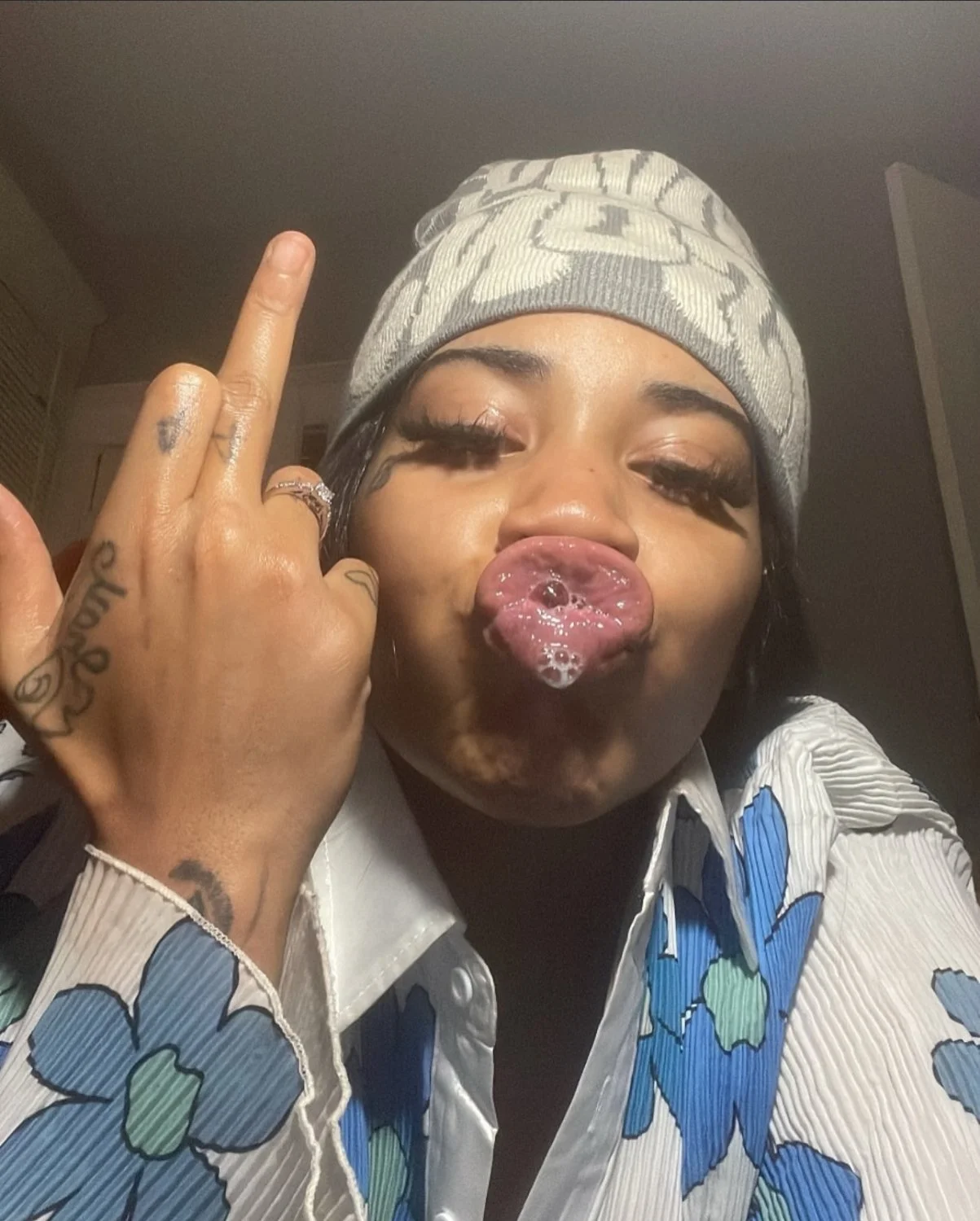 I need her videos asap image 2