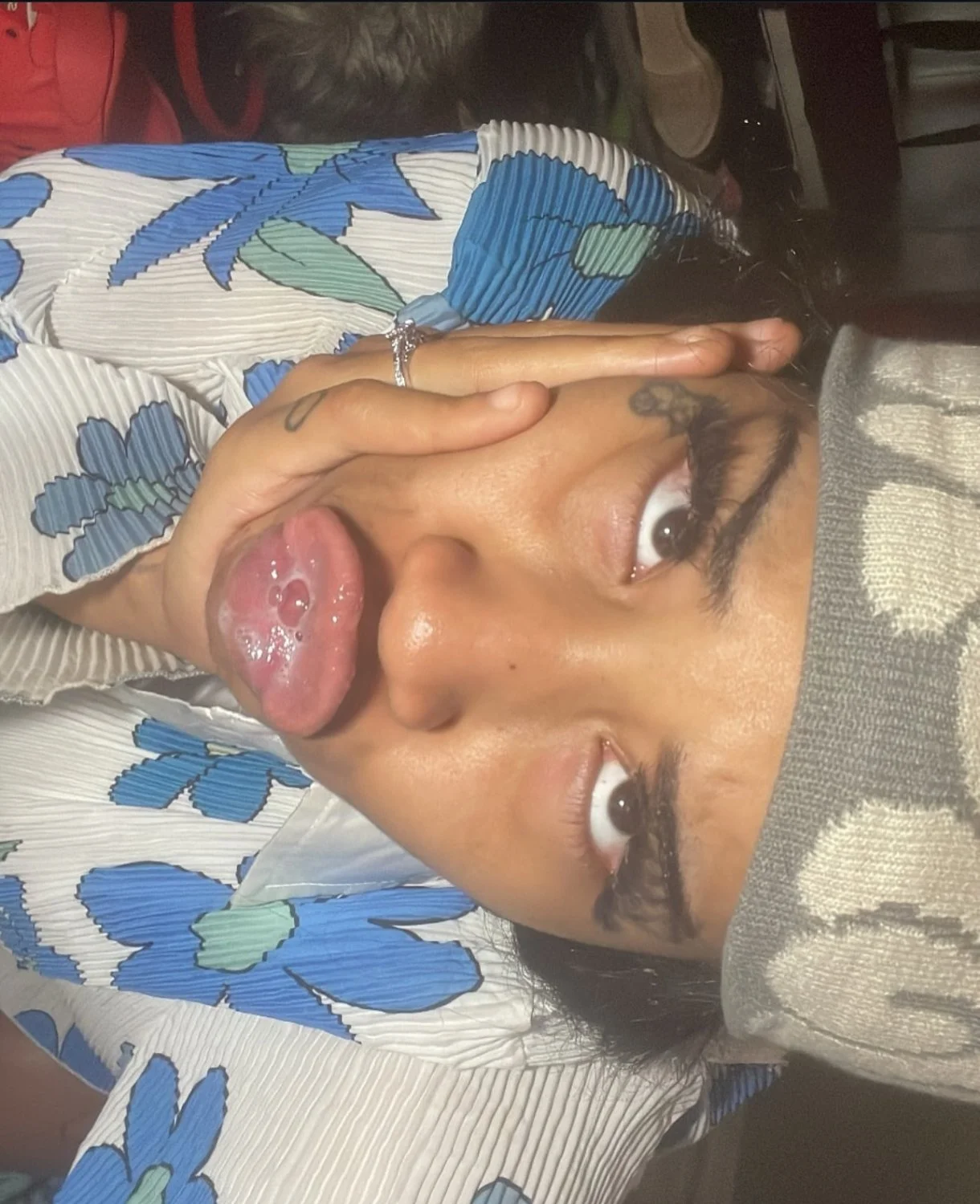 I need her videos asap image 4
