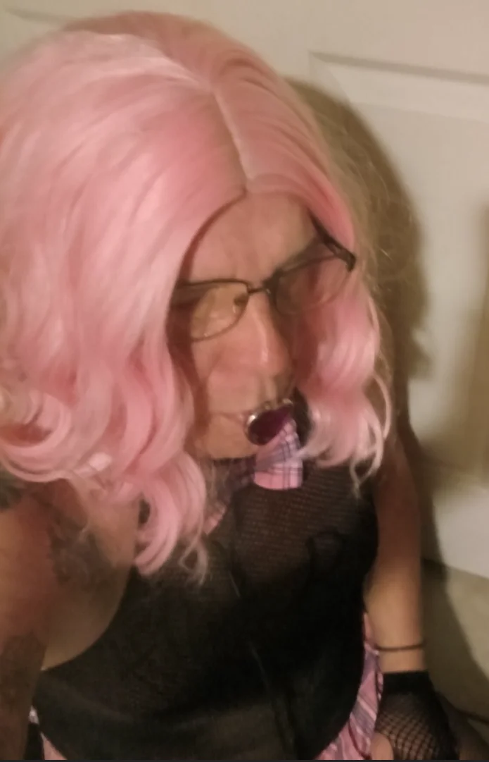 Sissy Slut @Boikneeling on Kik image 10