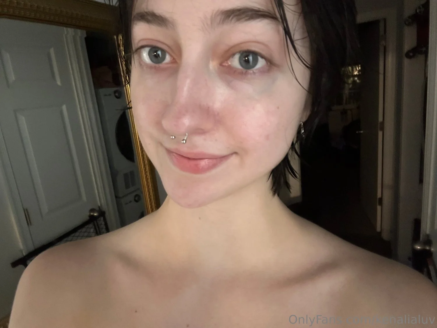 No Makeup Selfie image 3