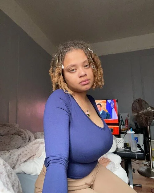 Big titty lightskinned slut image 15