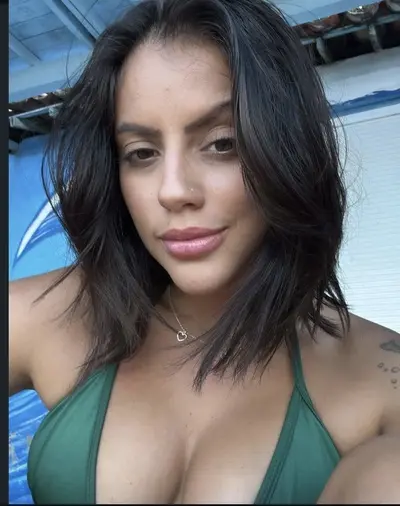 Leticia Amorim de Fortaleza muito gostosa cover image
