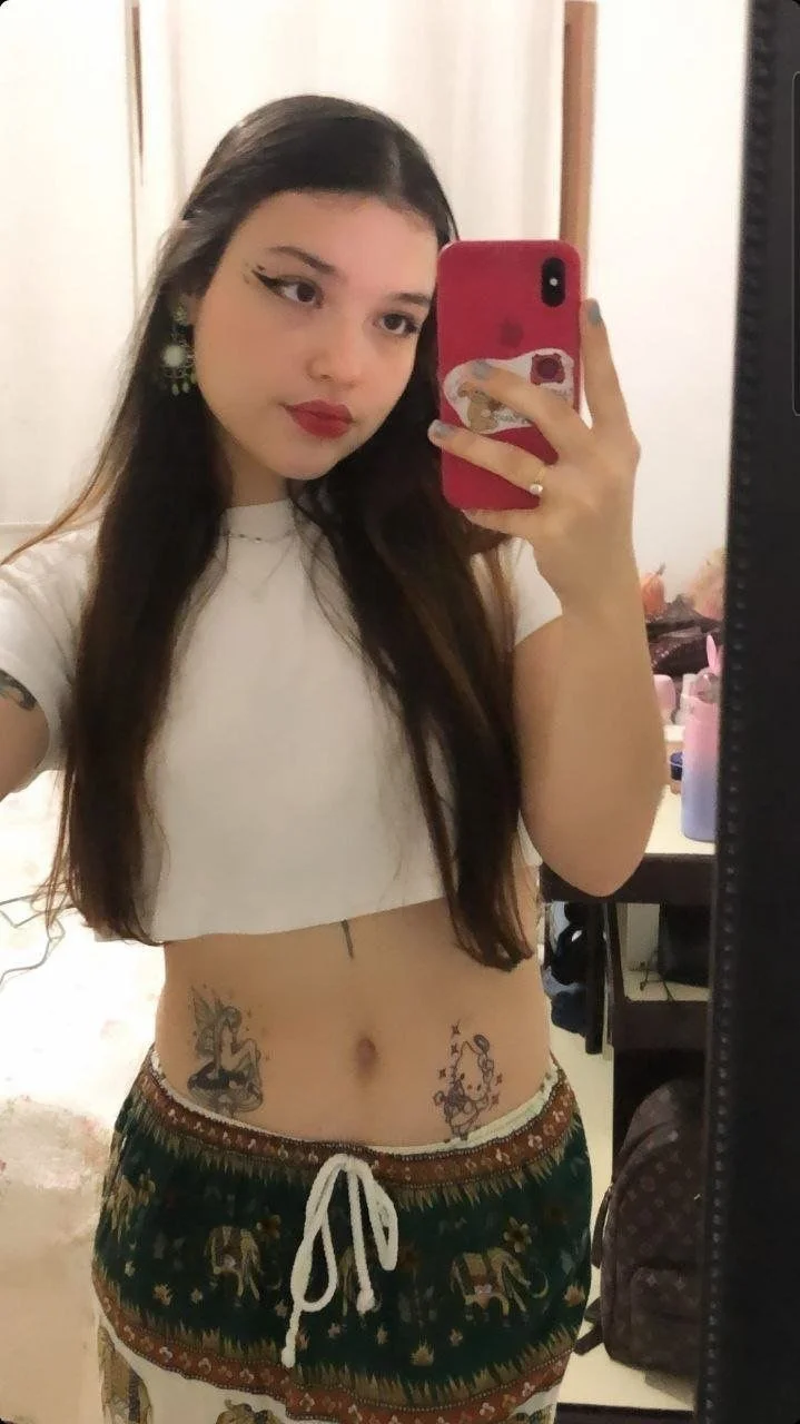 magrinha gostosa amador sexo image 10