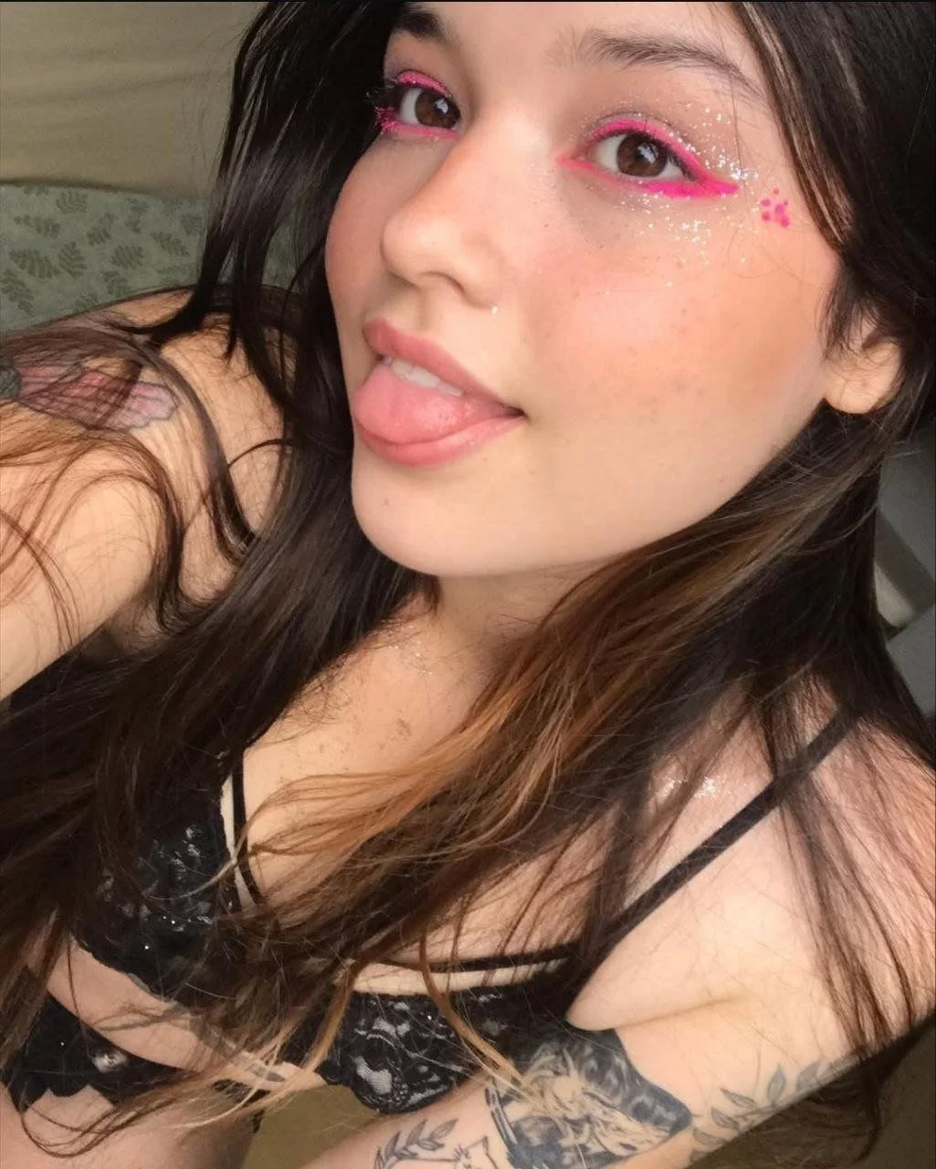 magrinha gostosa amador sexo image 14