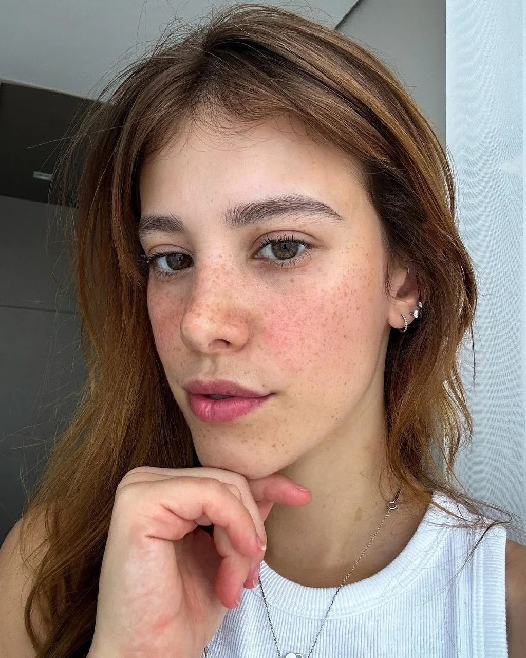 Ruiva magrinha gostosa demais image 2
