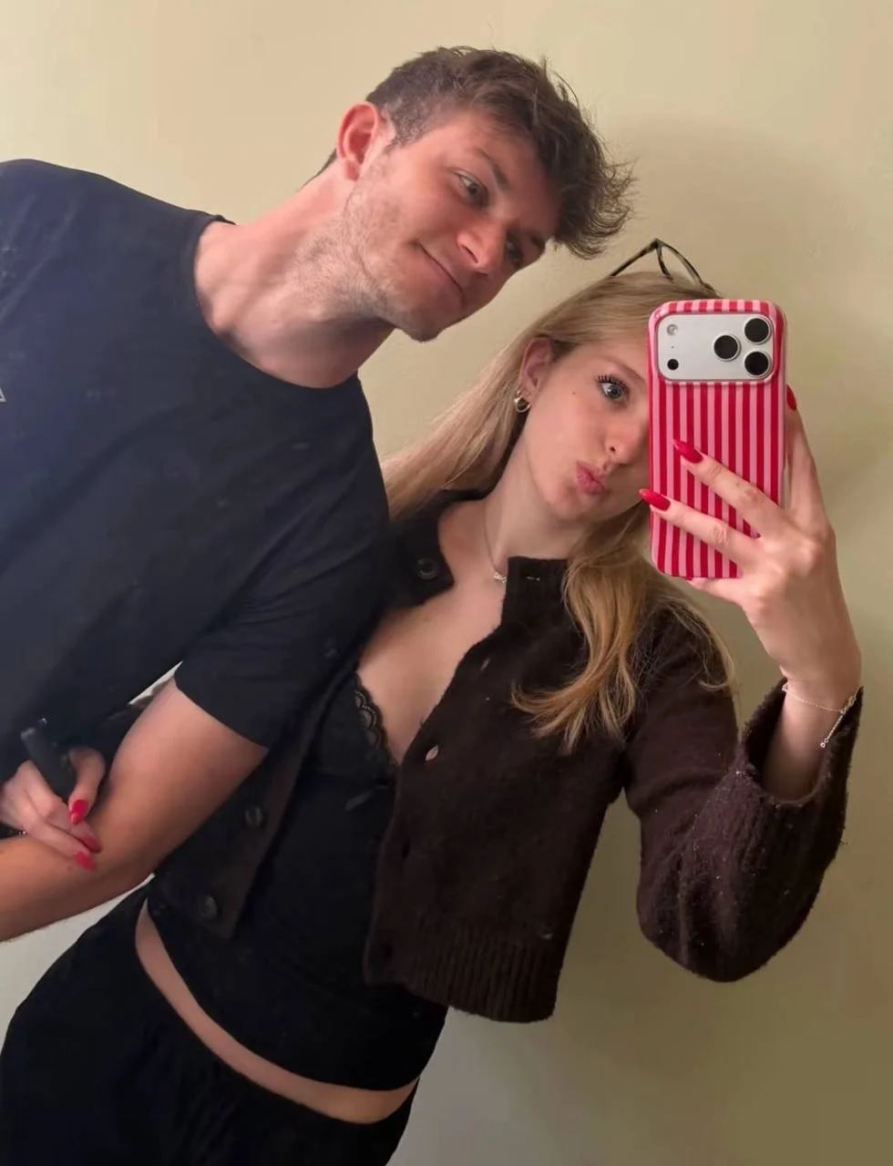 Ixworth slut Izzy image 18
