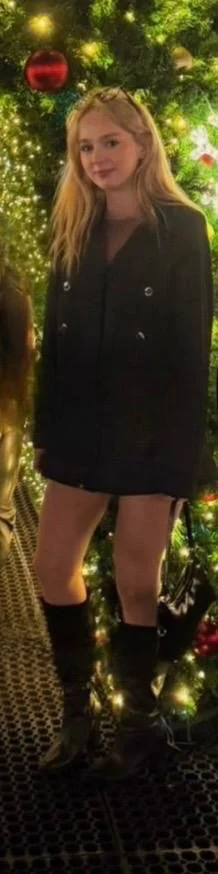 Ixworth slut Izzy image 28