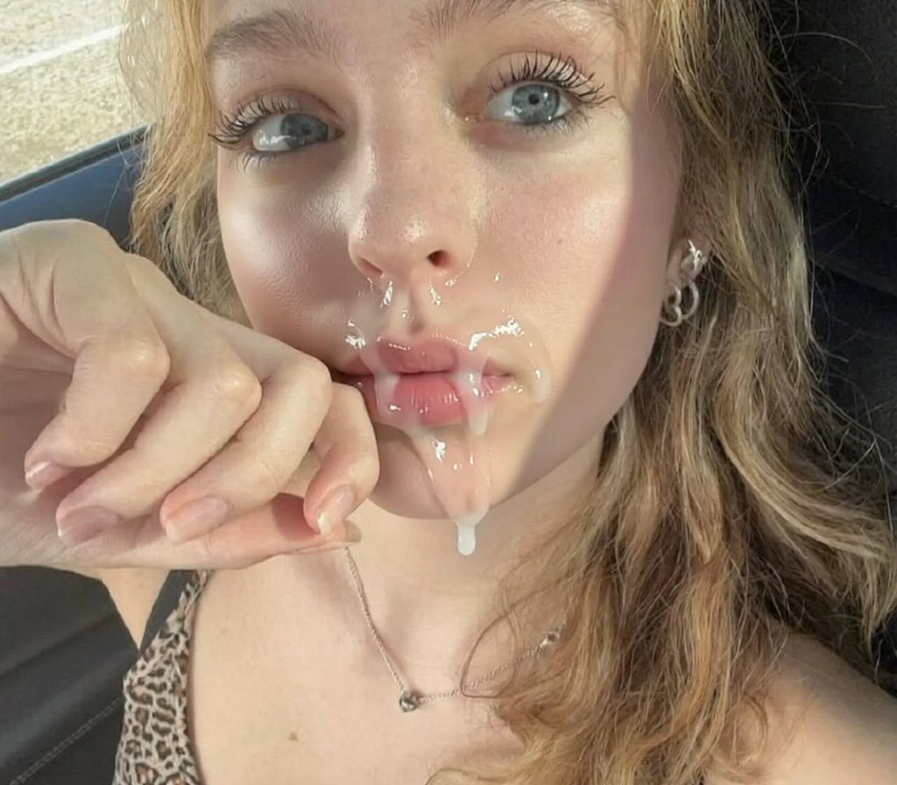 Ixworth slut Izzy image 34