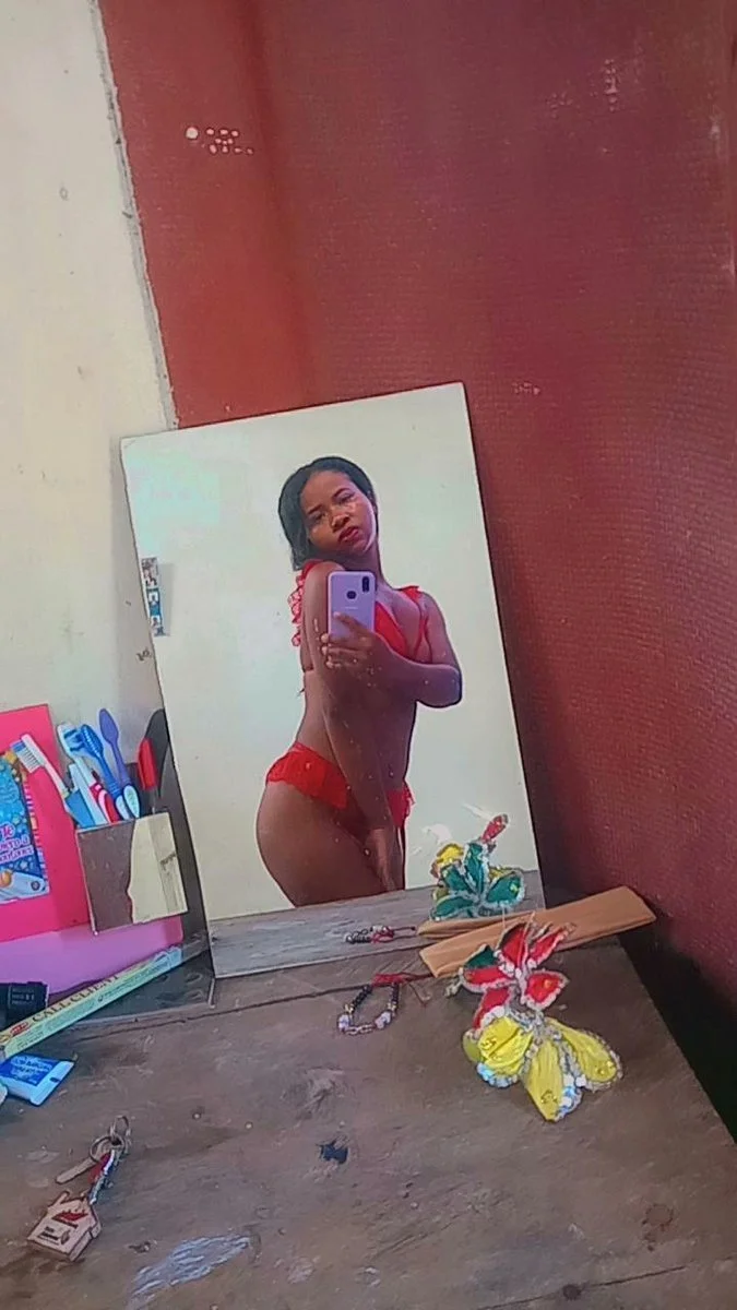 Sandra González Colombiana negra arrecha webcam caleña image 8