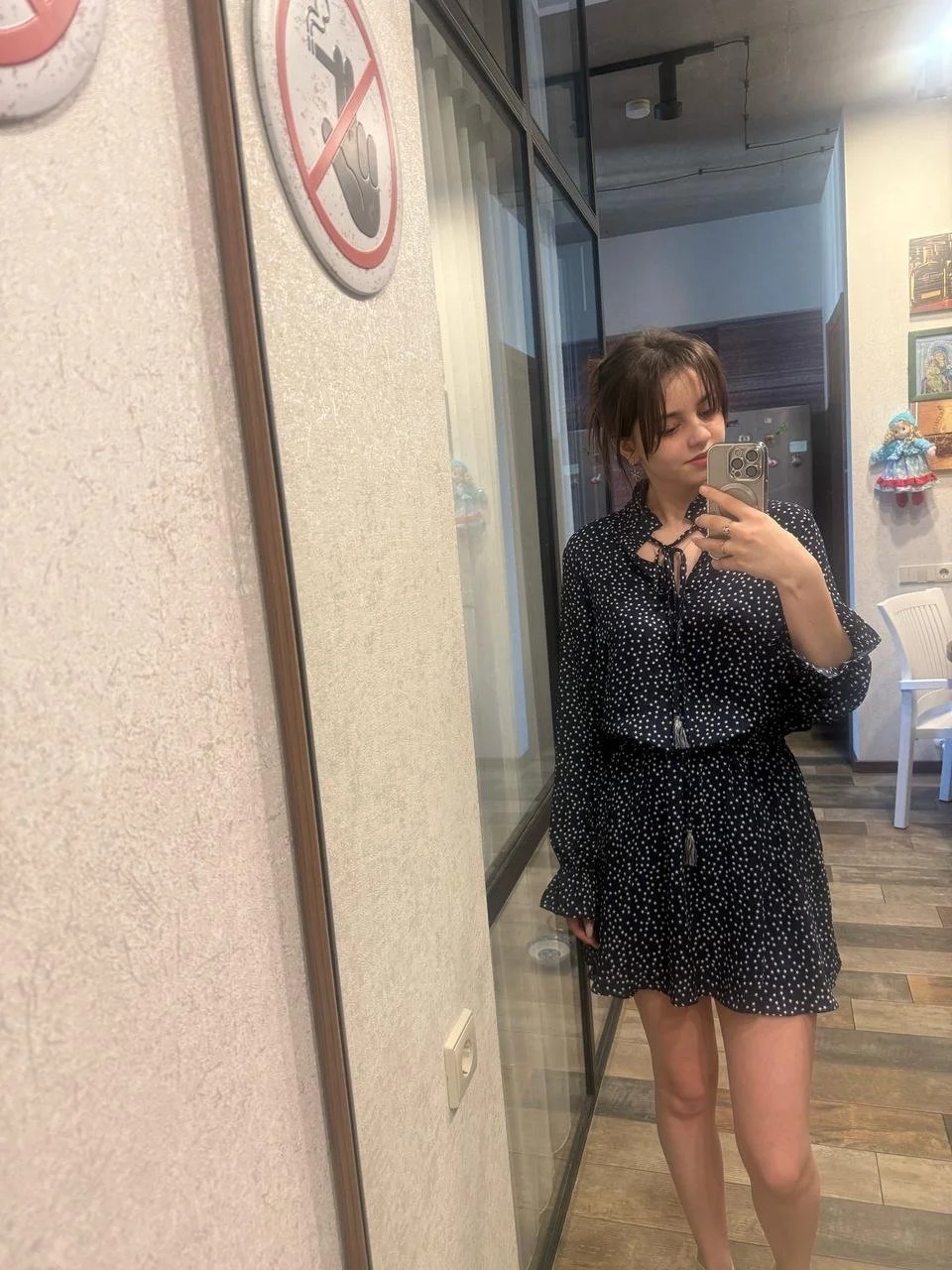 Hot Teen With Tight Shaved Cunt main image
