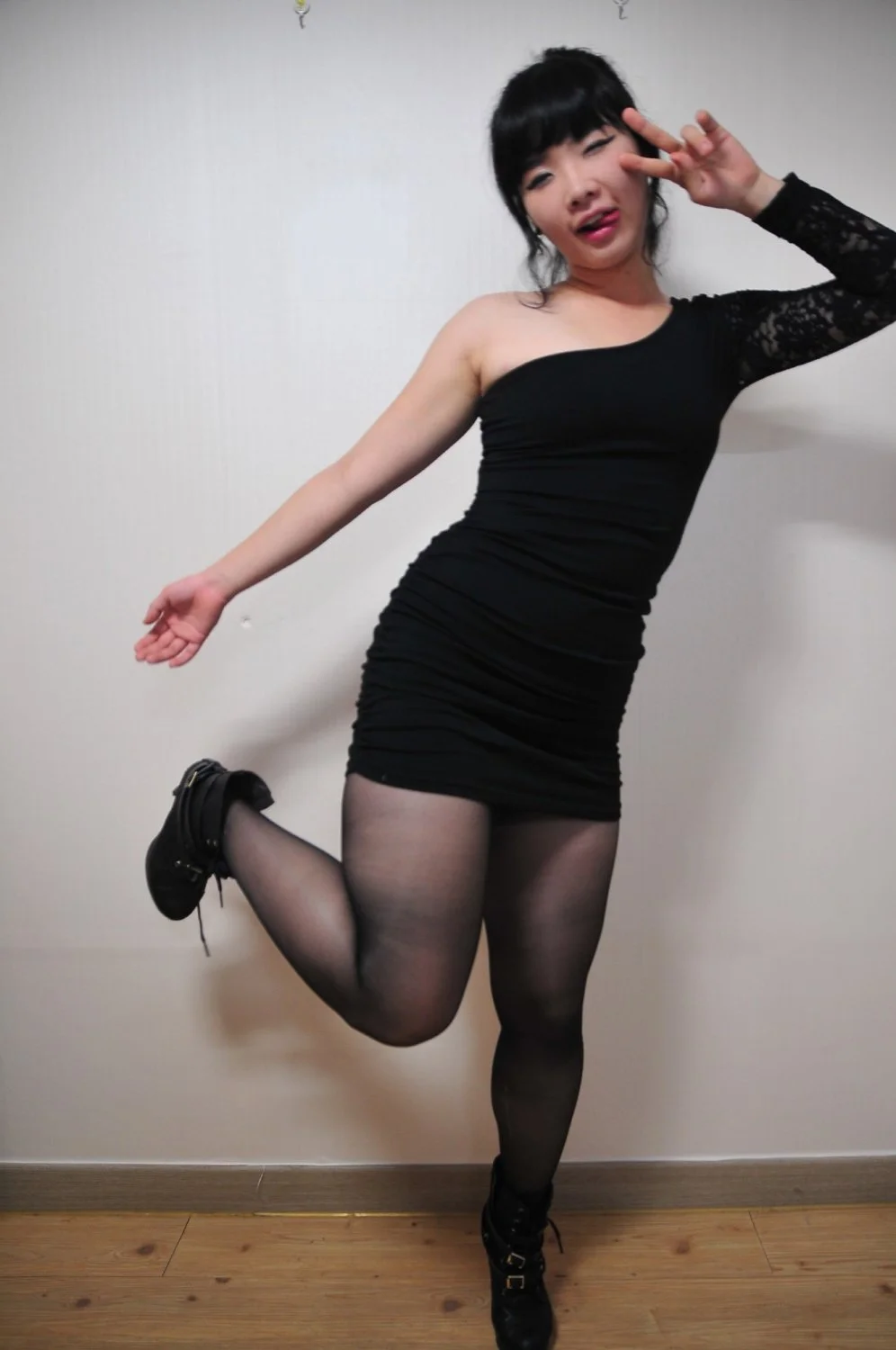 Korean girl Hyun-Ji pt-5 image 27