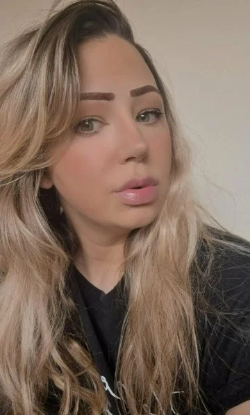 QOS 18 - HH Natural Titty PAWG (REAL English Hotwife) main image
