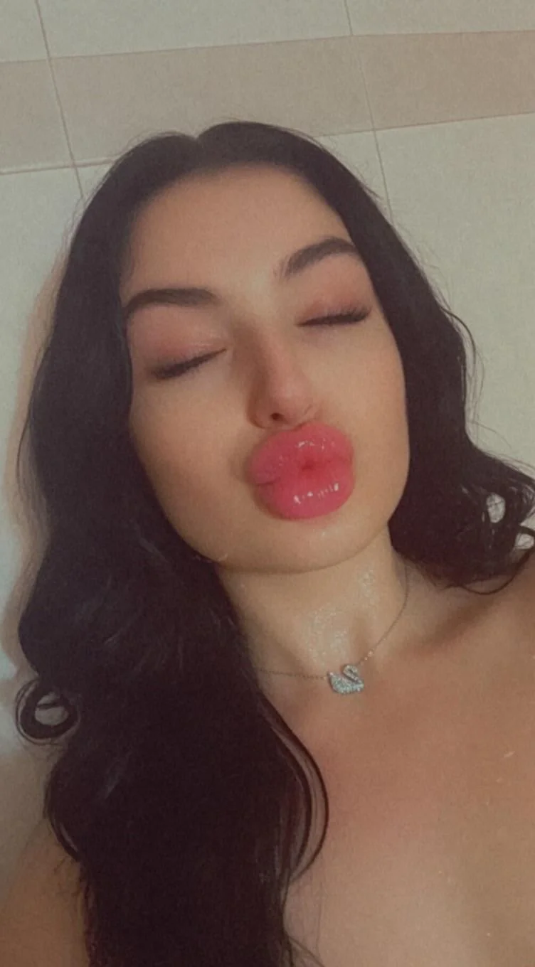 Average slut nowadays main image
