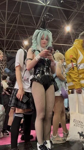 cosplayer da bundinha branca e deliciosa image 2