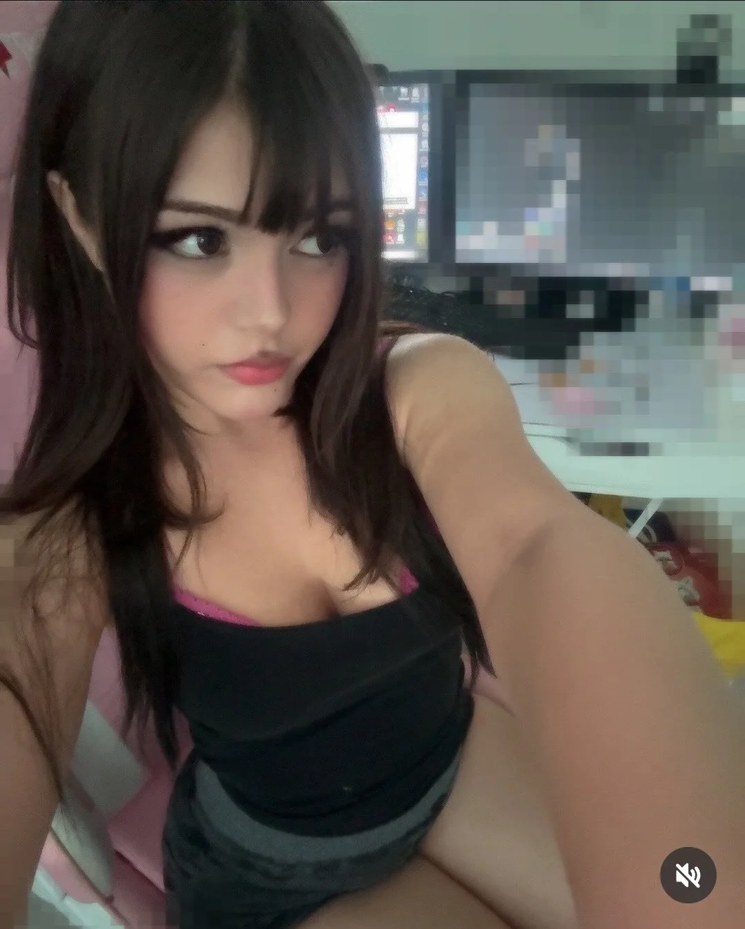 Florida girl who acts innocent but has a thirst trap insta with ass out image 10