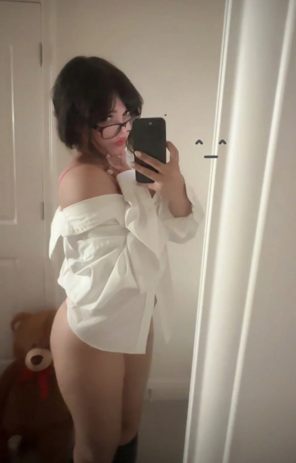 Florida girl who acts innocent but has a thirst trap insta with ass out image 16