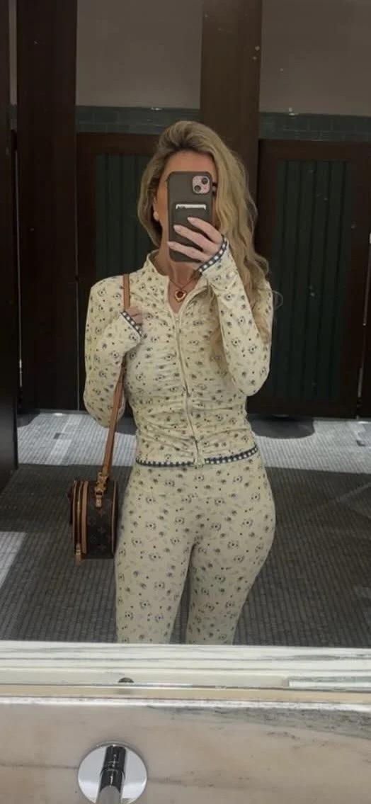 Snapchat milf Charley Watson image 7
