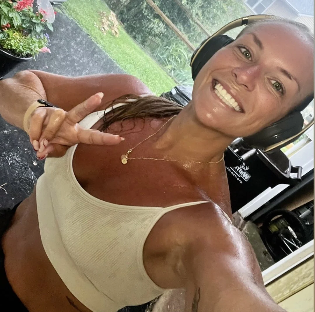 Fit girl main image