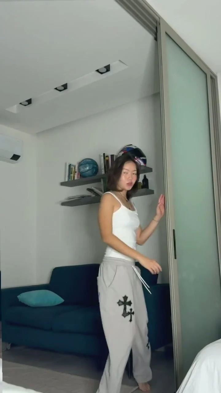 🔞 hot slut big ass orgasming nude tight pussy 😈🍑 OF main image