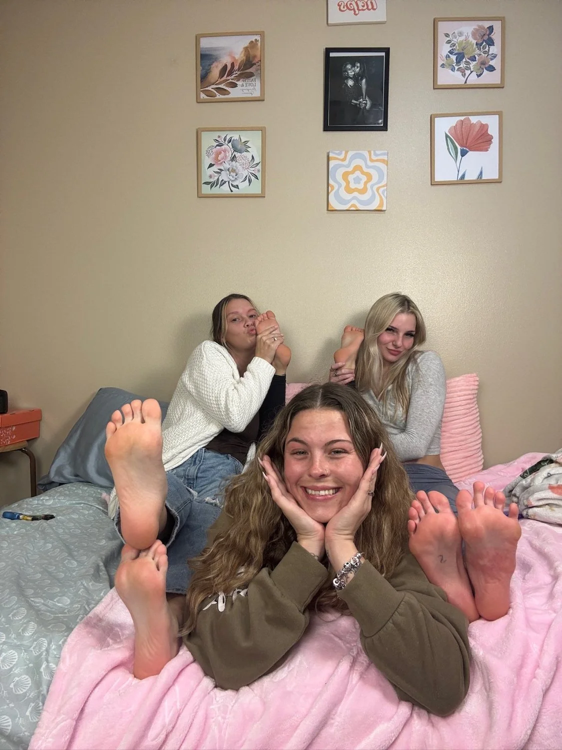Amiguinhas Lindas 👅👅👅👅👅👅 image 18
