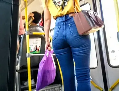 No ônibus bem boa cover image