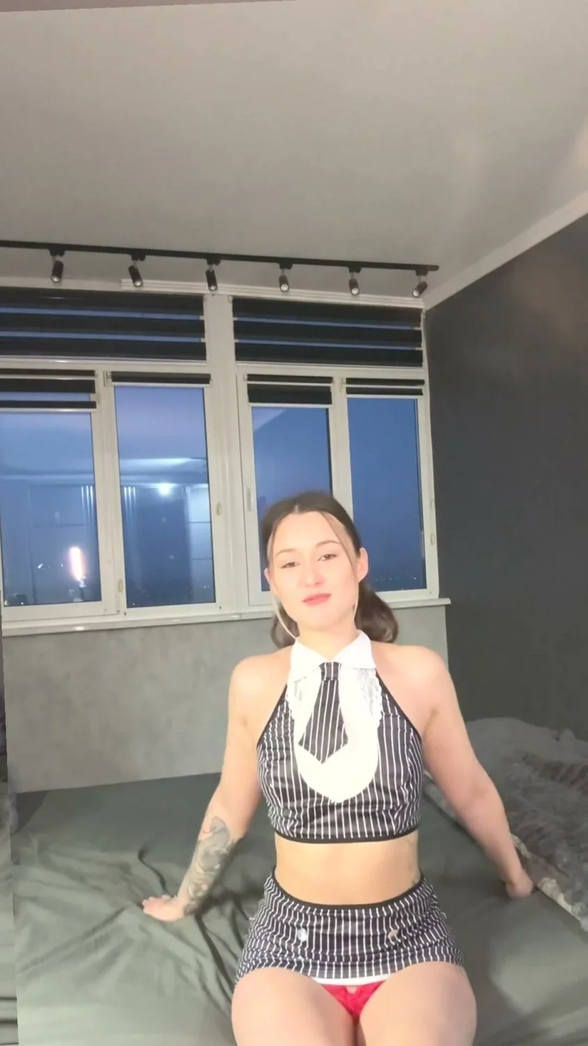 🔞 slutty perfect ass fingering pussy nude wet pussy 💦🍑 Check my OF image 4