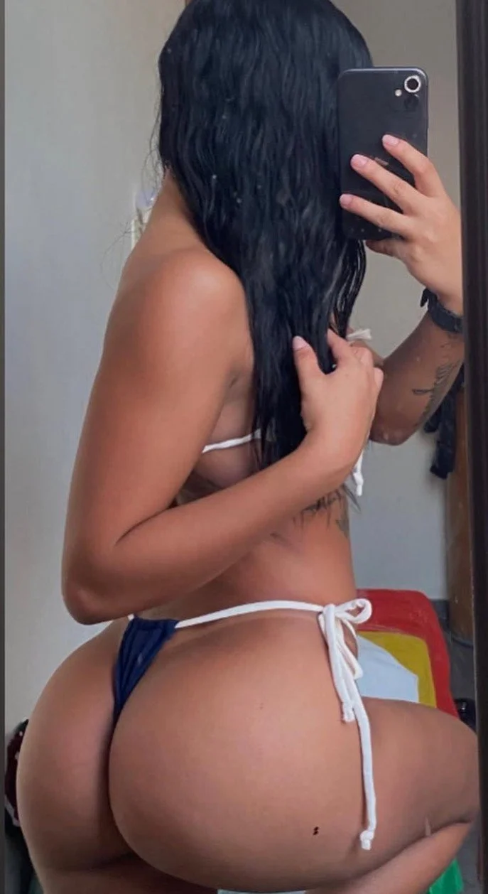 @Ellen_Morena / Ellen do Manguinhos image 5