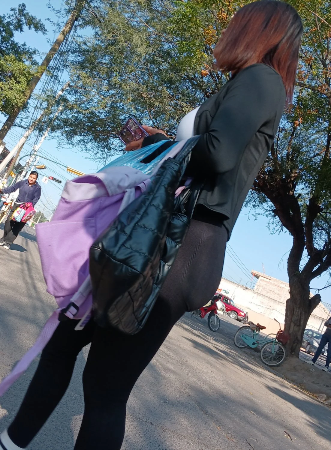 Voyeur rica putimami en leggins image 9
