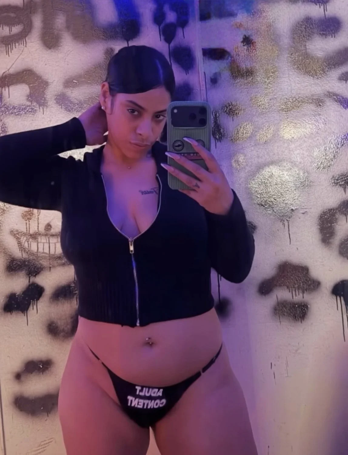 I would fuck her cum inside of her while her legs her are wide open main image