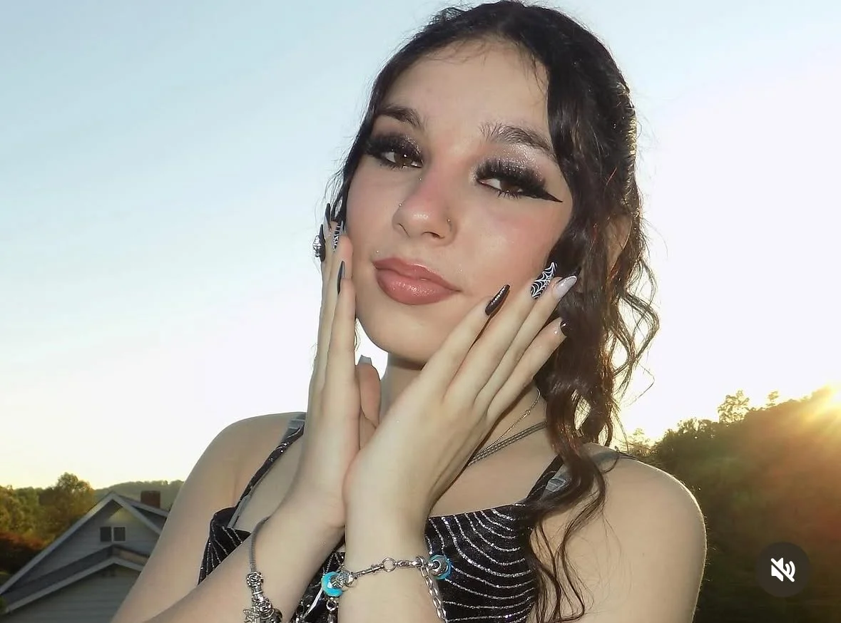 First Person to Trib my Gf little sister gets my gf nudes. Good luck image 6