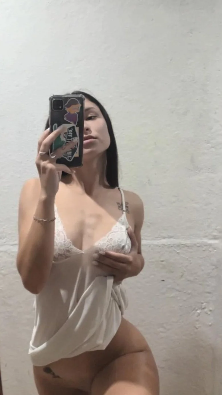Flaquita Argenta Caliente image 6