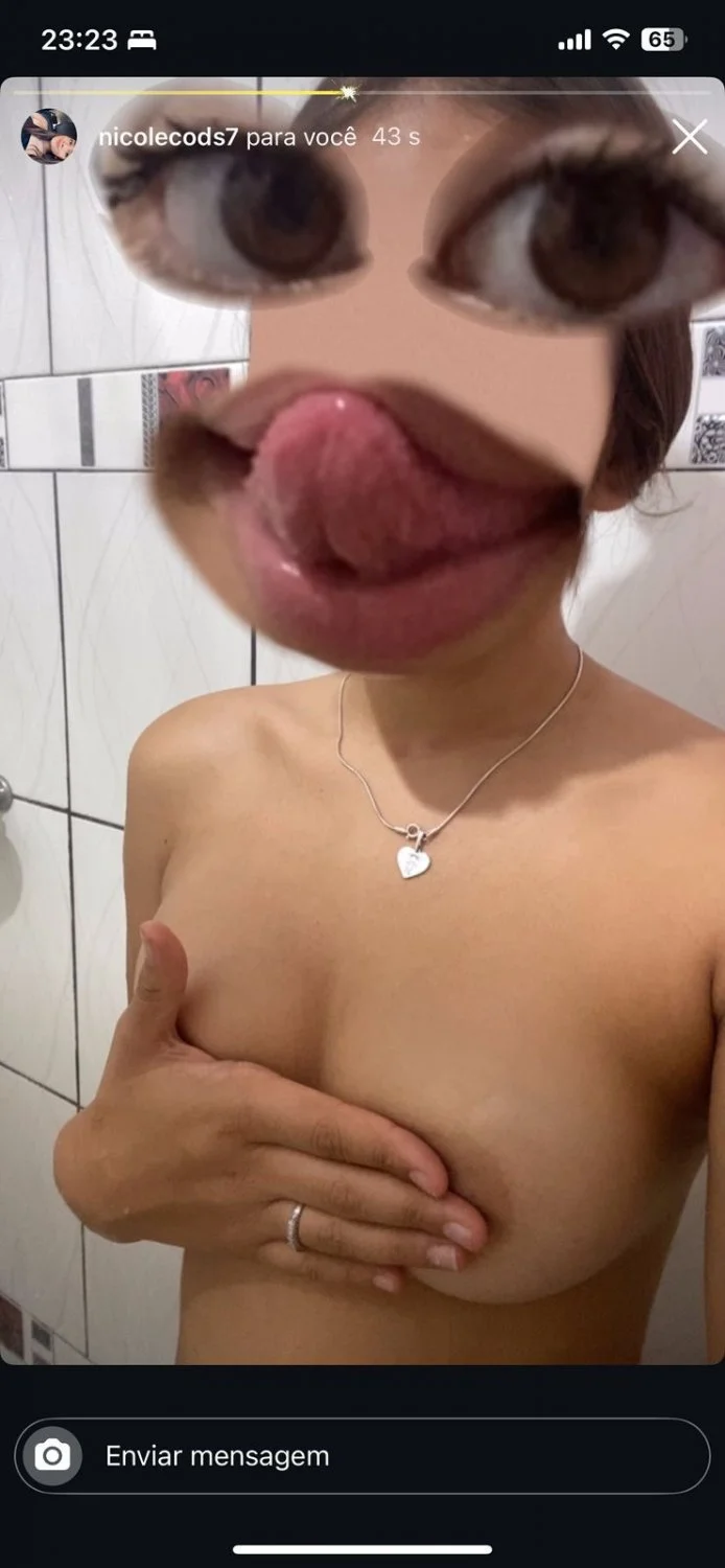 Novinha vazada pelo ex image 3