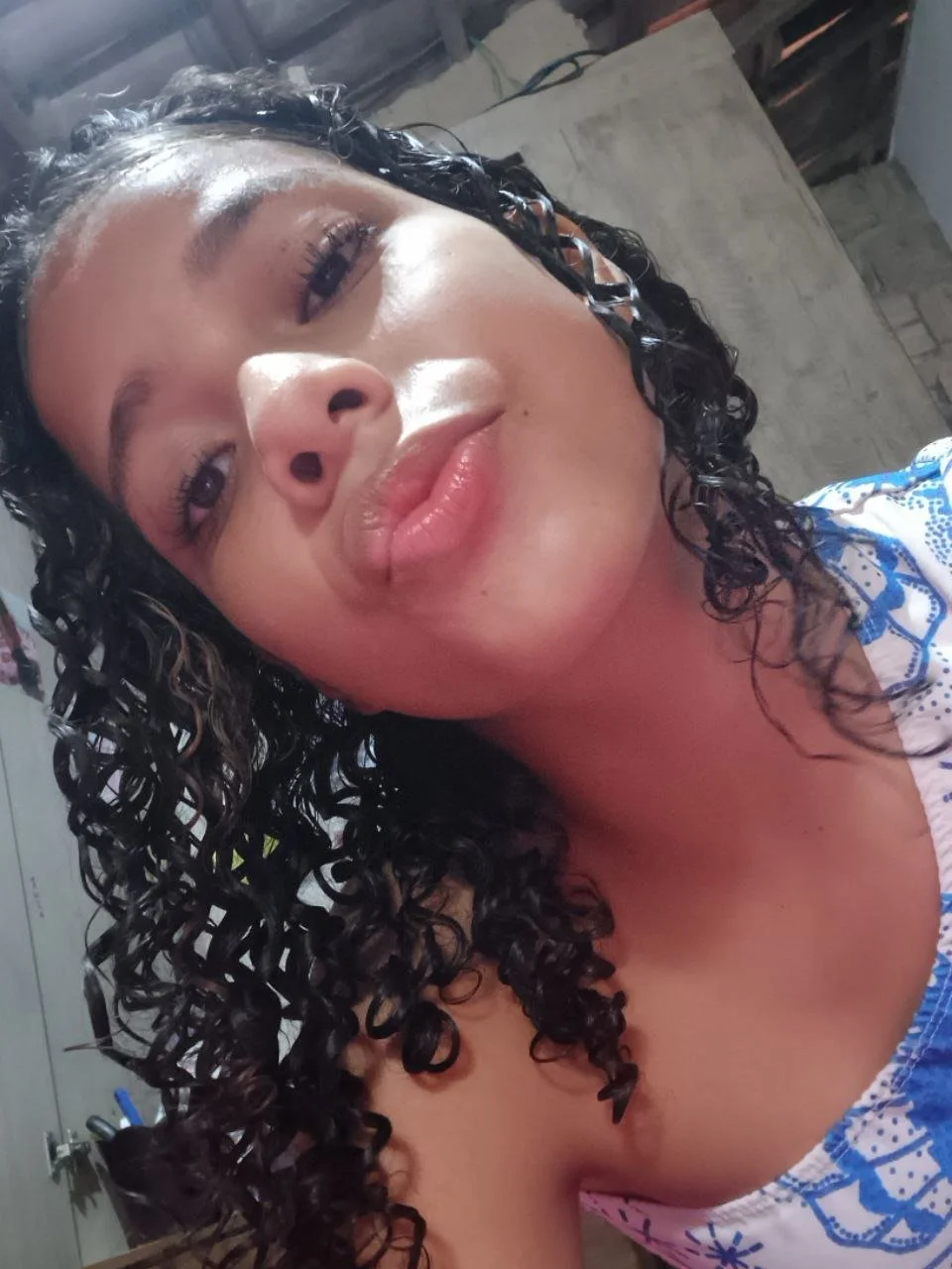 Moreninha linda e safada image 5