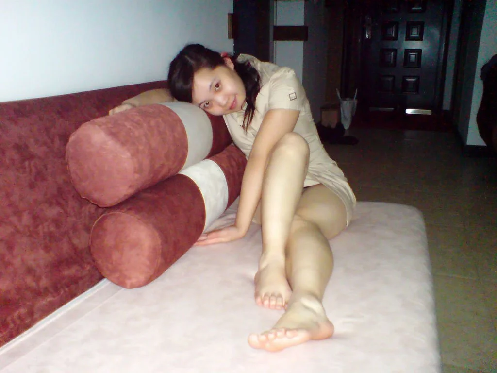 Chinese amateur girl 21 image 6