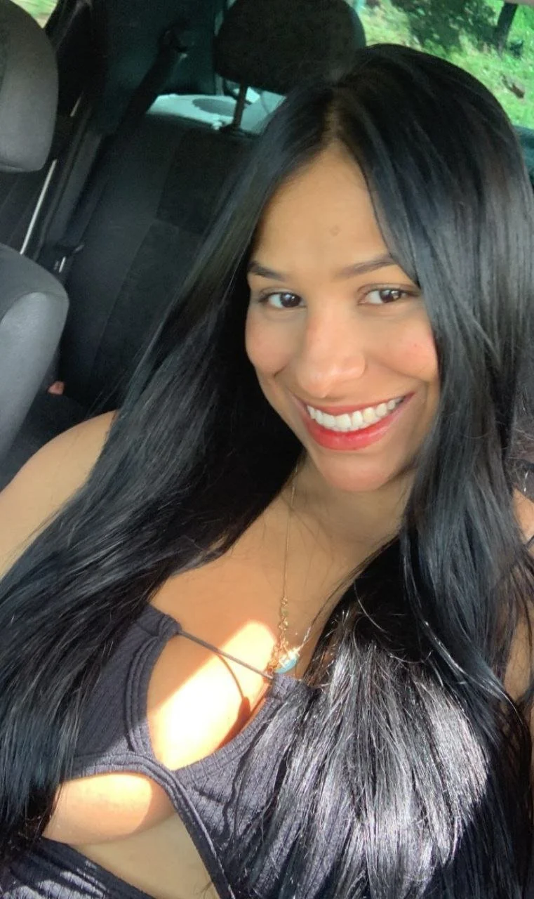 Moreninha Delicinha cavalona delirando dando rabinho 🤤🤐🙈😋🔥😈 image 3