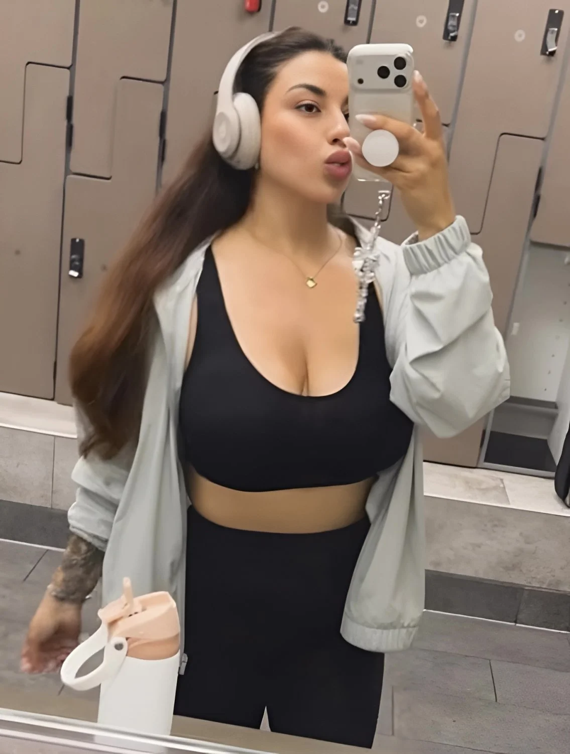 Thick irl latina milf from my gym deserves to be treated like a worthless cum dumpster image 9