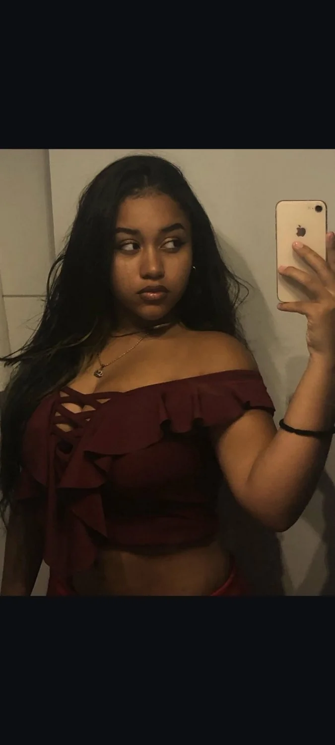 Morena Peituda novinha image 7