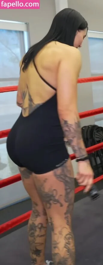 Am I the only one that wants to totally raw dog Rhea Ripley?! 😇🙏 image 19