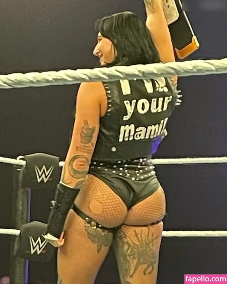 Am I the only one that wants to totally raw dog Rhea Ripley?! 😇🙏 image 4