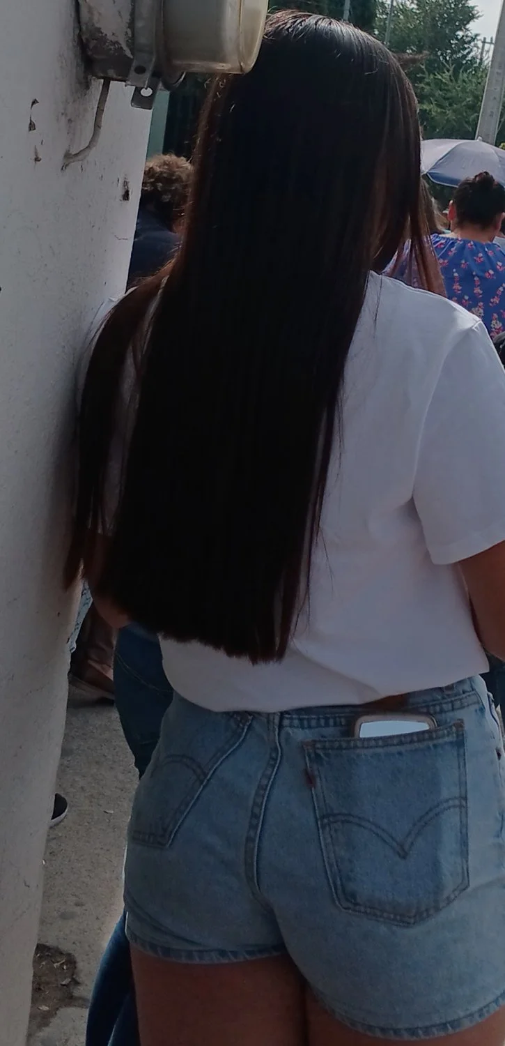 Voyeur Rica nena en shorth 18 años C9 image 4