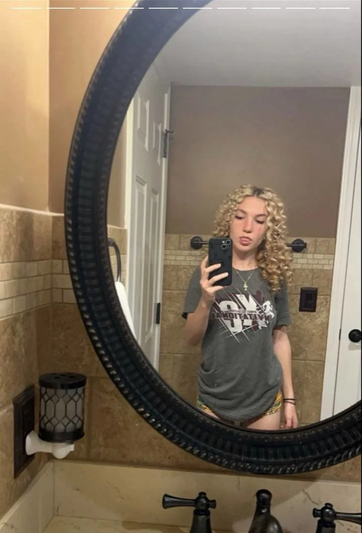 petite white girl image 4