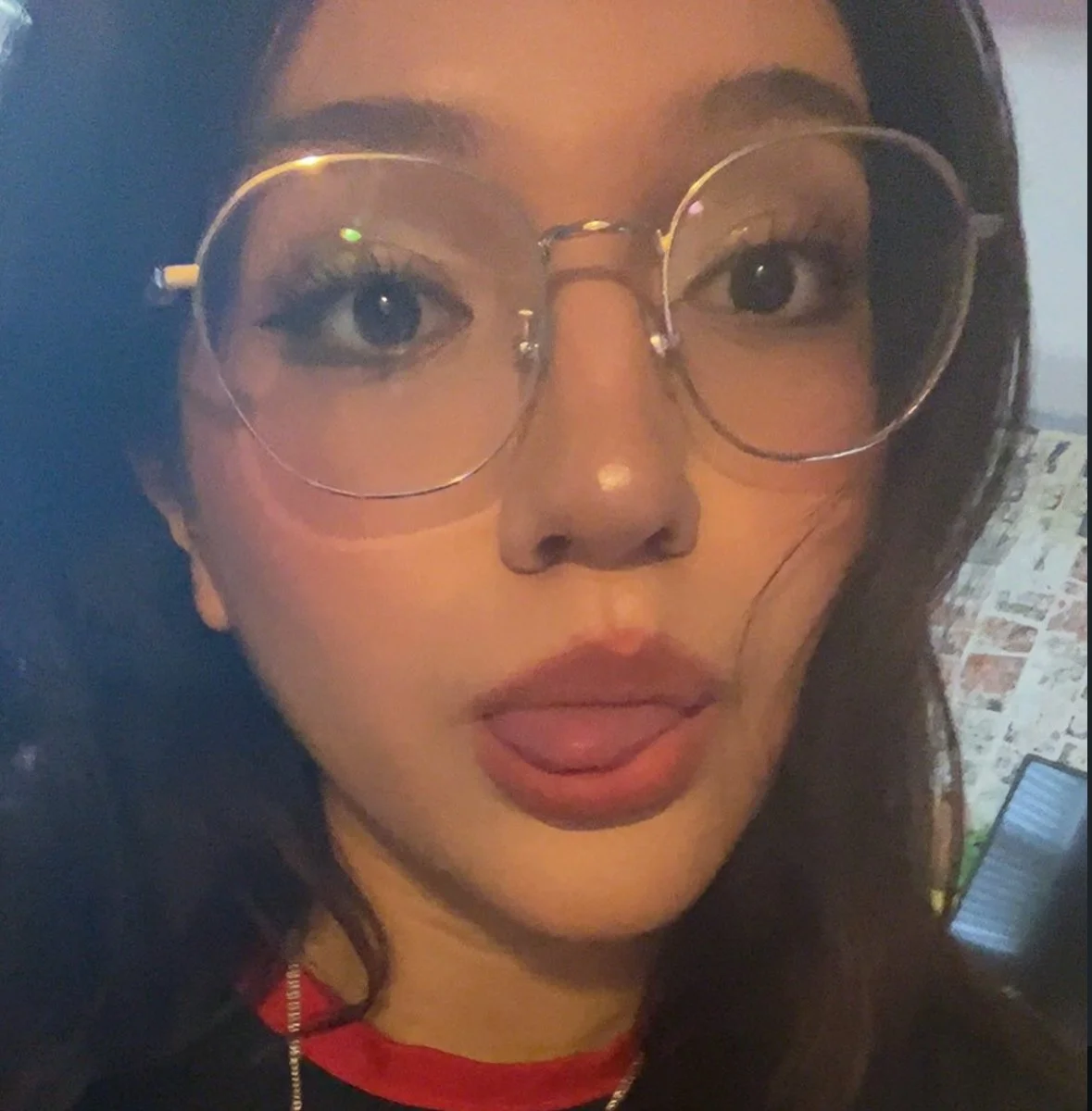 Delia got some nice tits image 3
