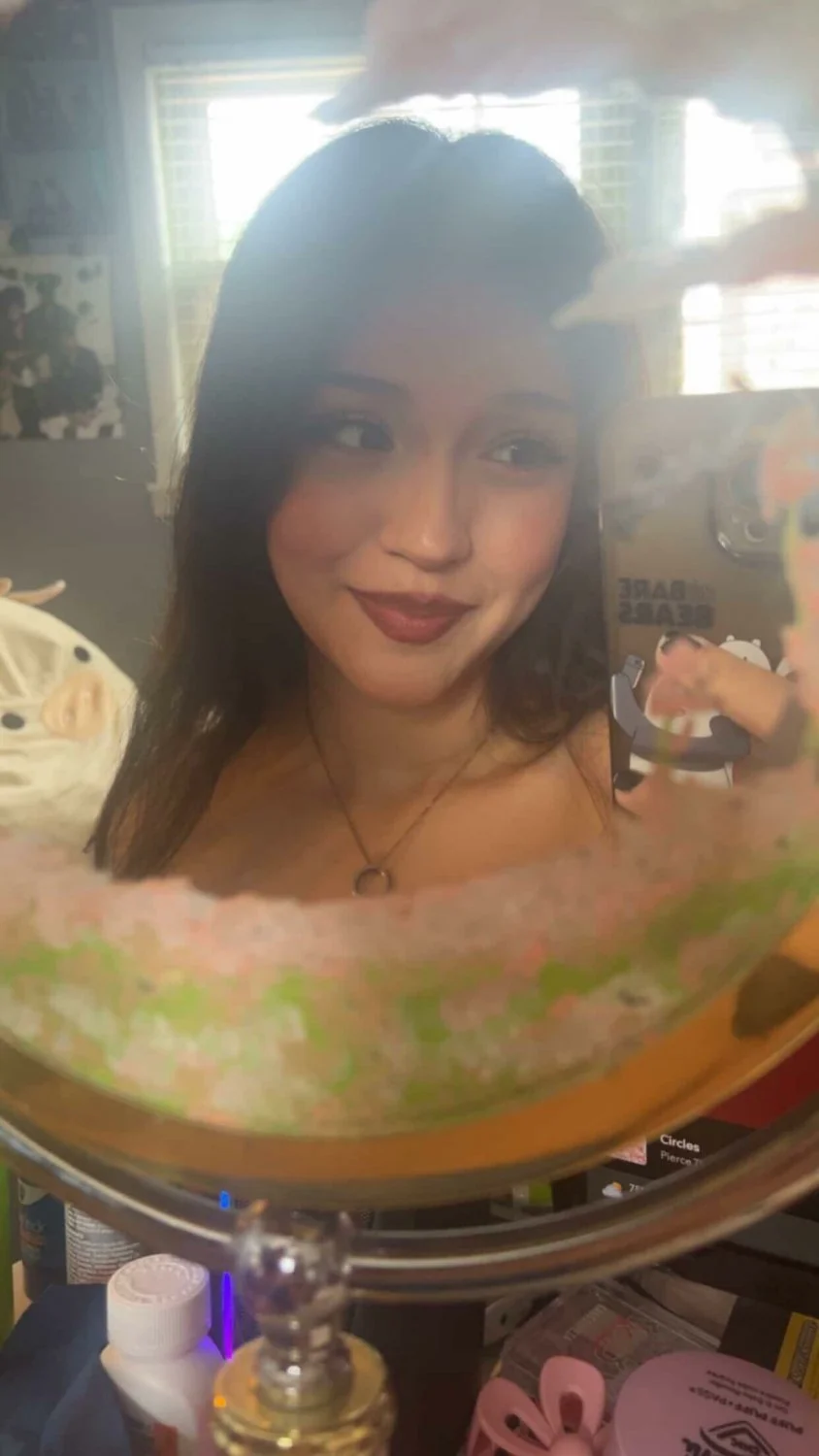 Delia got some nice tits image 7