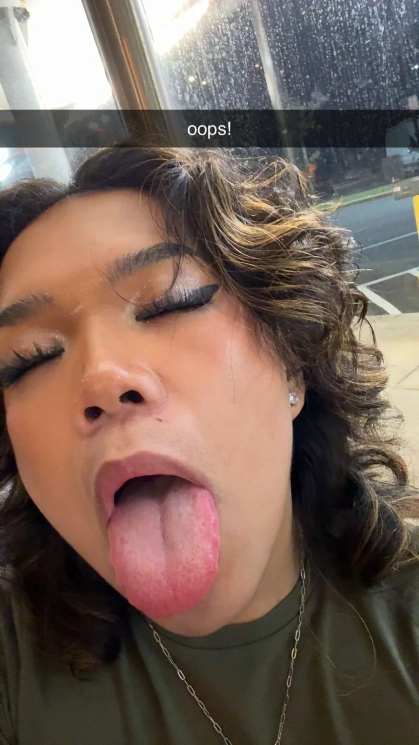Filipina ladyboy let’s me fuck his ass image 15