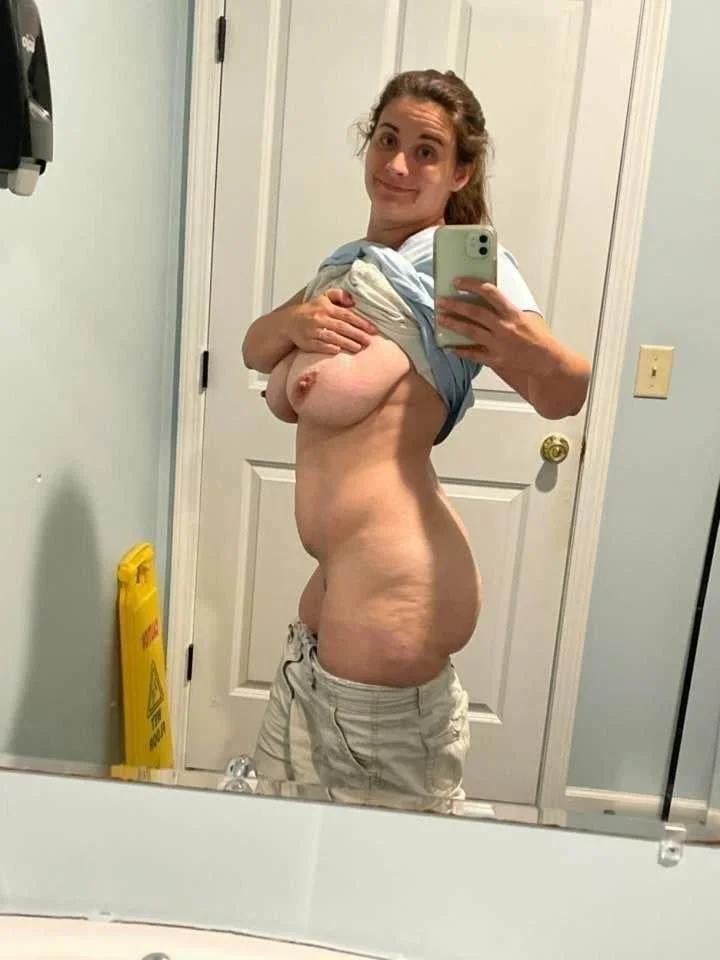 Fat ass Pawg mom doesn’t want her husband to know she let you and your friends gangbang her ass image 12