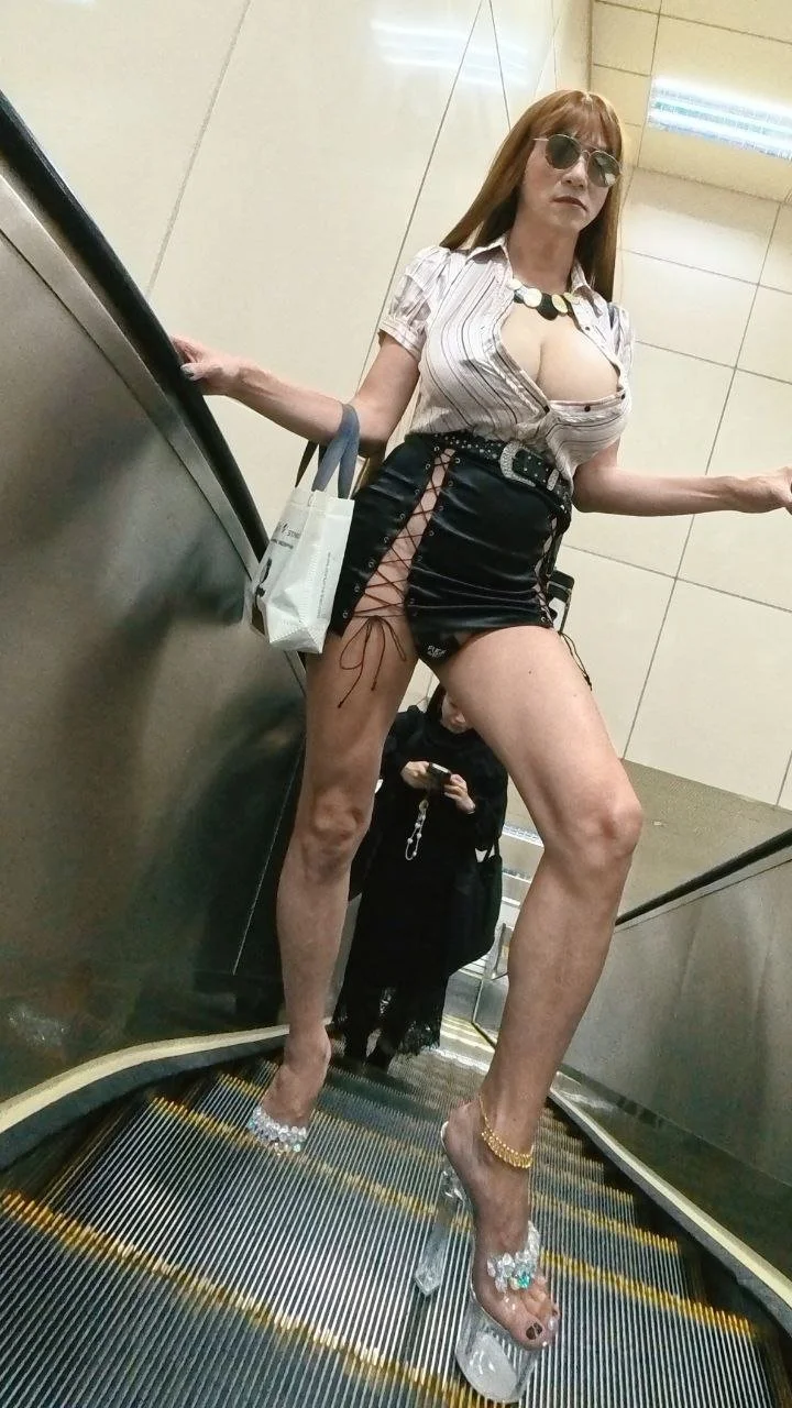 Chinese Exhibitionist CD 02 image 36