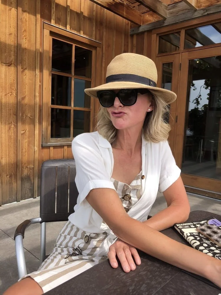 #2 🍁 Colleen is showing more of her delicious pussy image 3